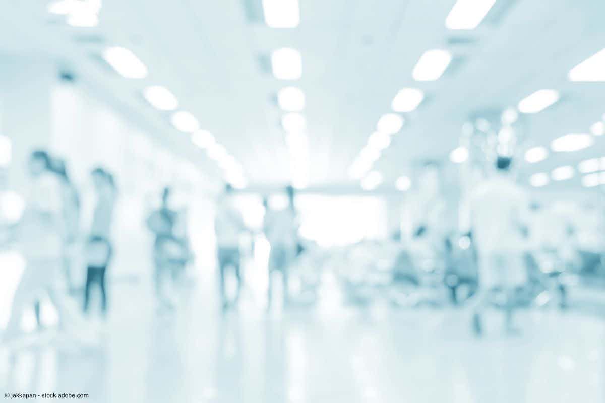 Blurred interior of hospital - abstract medical background | Image Credit: © jakkapan - stock.adobe.com 